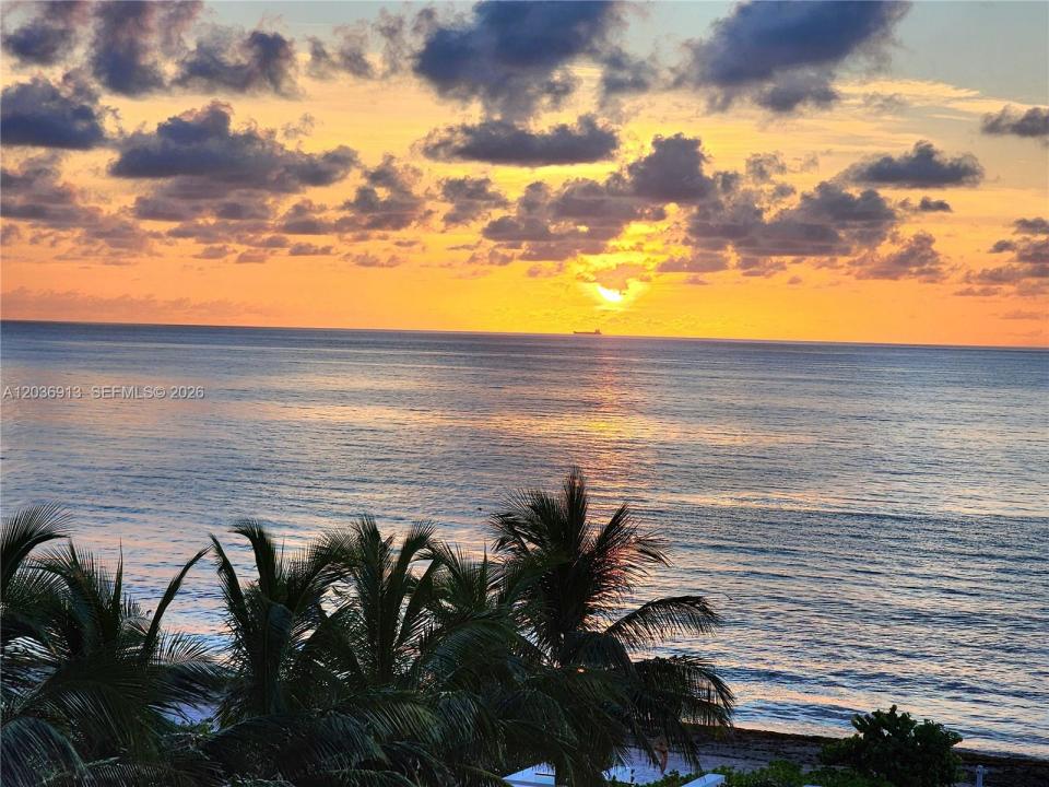 3505 S Ocean Dr 705, Hollywood, Florida 33019, USA