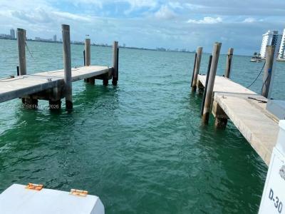 7601 E Treasure Dr, North Bay Village, Florida 33141