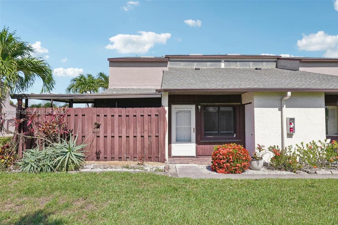 12939 Cherrydale Court, Fort Myers, פלורידה 33919, ארצות הברית של אמריקה