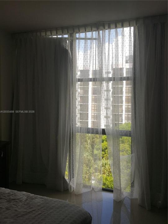 16919 N Bay Rd 608, Sunny Isles Beach, Floride 33160, États-Unis