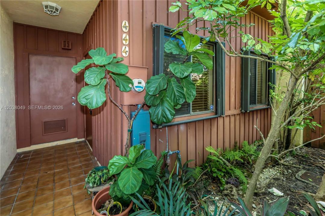 444 SE 14th St, Dania Beach, Florida 33004, USA