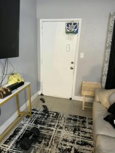 545 NW 81st St, Miami, Florida 33150, USA