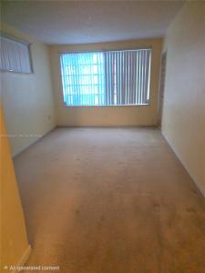 1304 NE 191st St A-128, Miami, Florida 33179, USA
