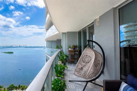 488 NE 18th St 3007, Miami, Florida 33132, USA