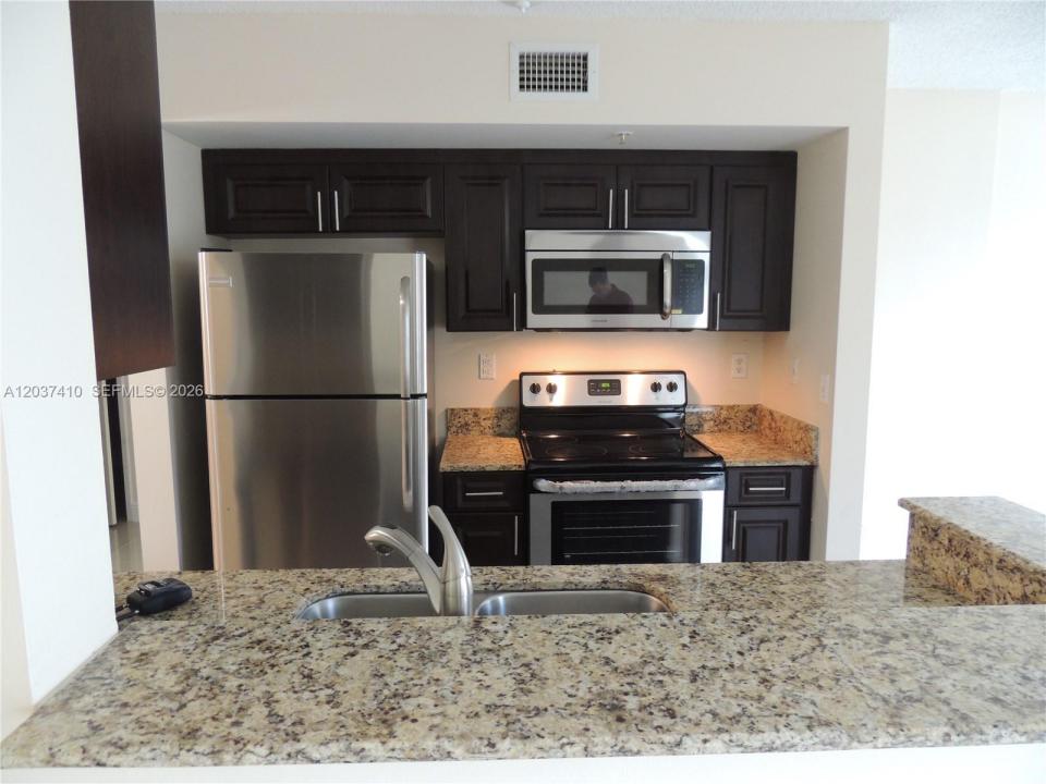 2640 S University Dr 117, Davie, Florida 33328, Stati Uniti