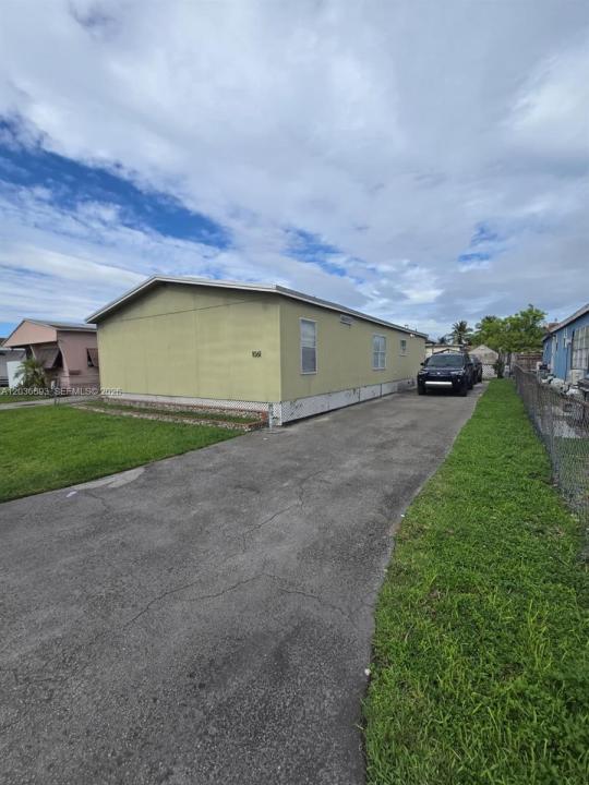 1061 SW 131 PL, Miami, Florida 33184
