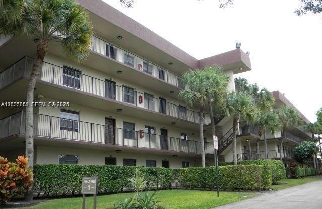 3321 NW 47th Ter 330, Lauderdale Lakes, Florida 33319, USA