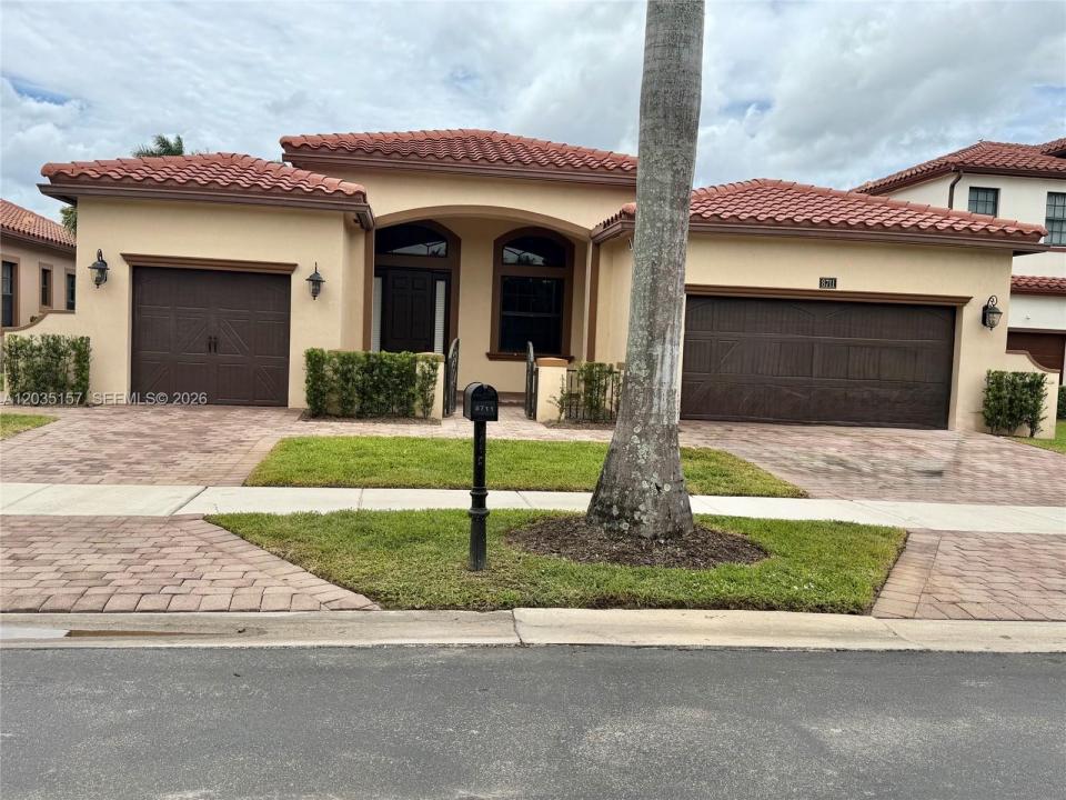 8711 NW 41st St, Cooper City, Florida 33024, Stati Uniti