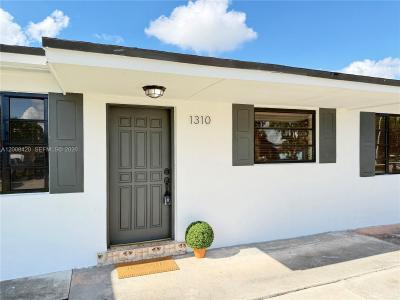 1310 W 30th St, Hialeah, Florida 33012, USA