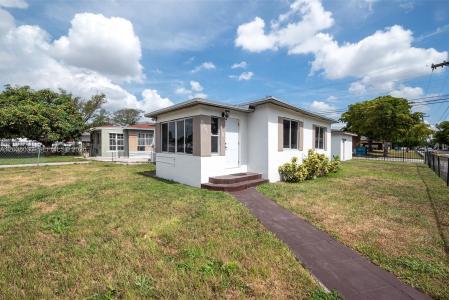 2501 NW 55th Ter, Miami, Florida 33142, USA