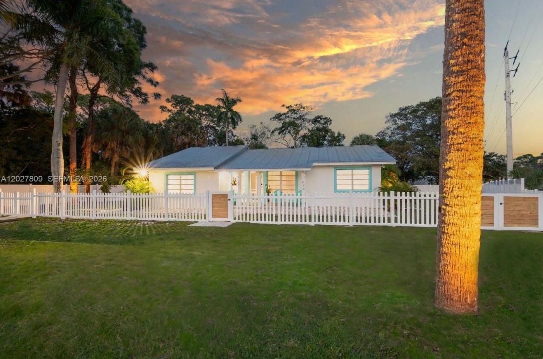 1023 SE 7th St, Stuart, فلوريدا 34996, الولايات المتحدة