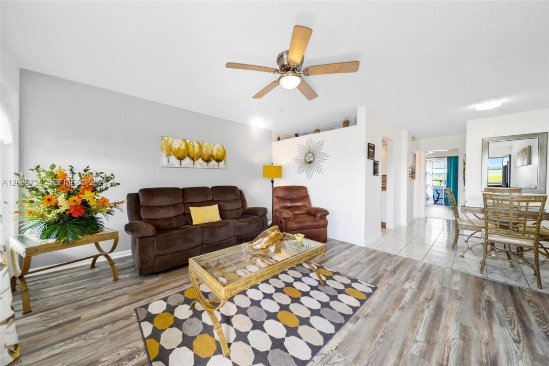 15610 NE 6th Ave 34C, Miami, Florida 33162, Stati Uniti