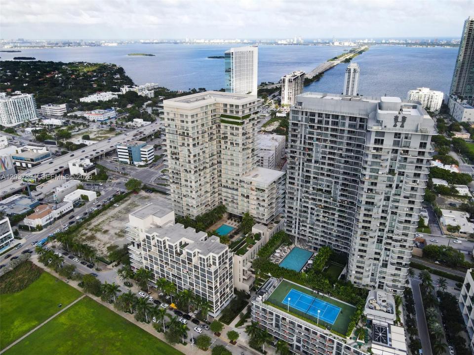 121 NE 34th St 3006, Miami, Florida 33137, Stati Uniti