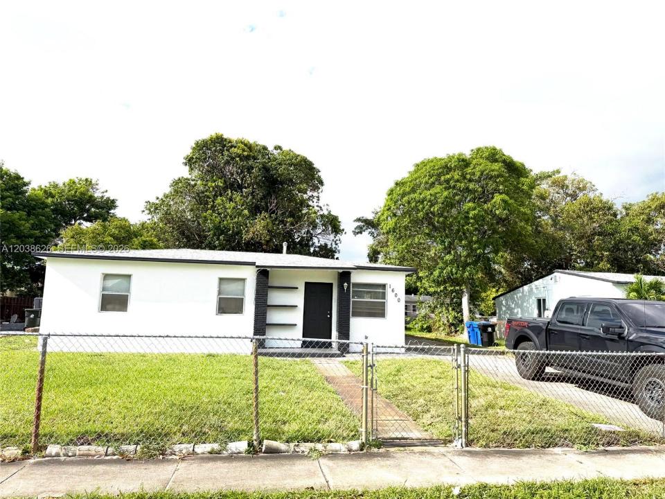 1600 NW 13th Ct 1, Fort Lauderdale, Florida 33311, Stati Uniti
