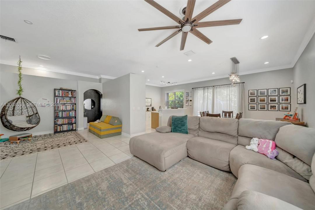 1531 SW 194th Ter, Pembroke Pines, Floride 33029, États-Unis