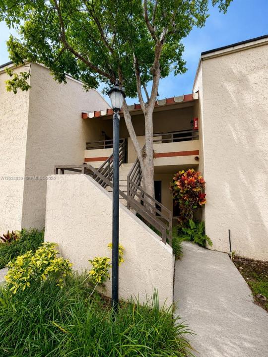 20005 NE 3rd Ct 8, Miami, فلوريدا 33179, الولايات المتحدة