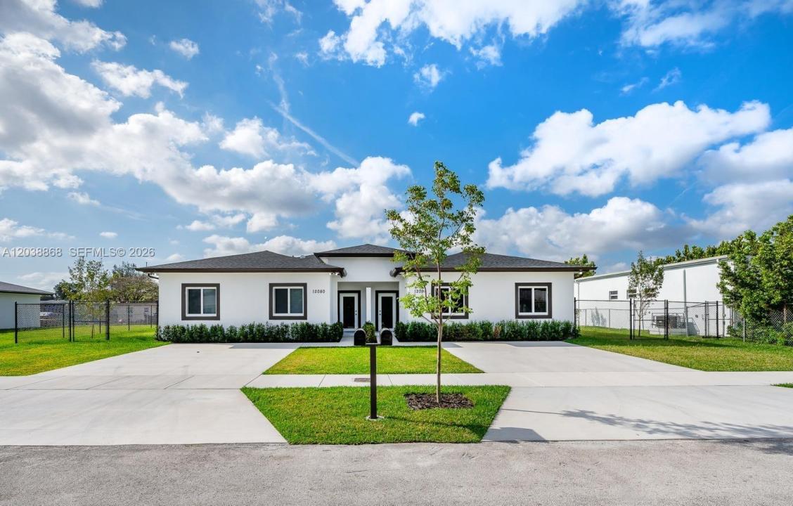 12080 & 12090 SW 213th St, Miami, Florida 33177, Stati Uniti