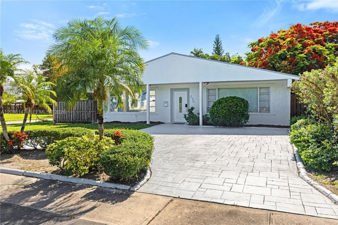 230 NE 5th Ave, Dania Beach, Floride 33004, États-Unis