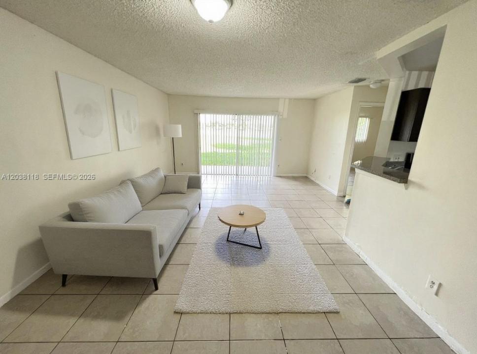 3417 NW 44th St 104, Oakland Park, Florida 33309, Stati Uniti