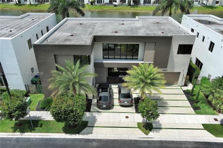 10261 NW 74th Ter, Doral, Florida 33178