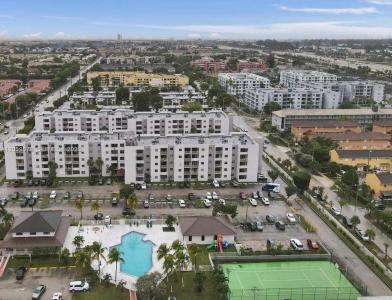 8075 NW 7th St 115, Miami, Florida 33126, USA