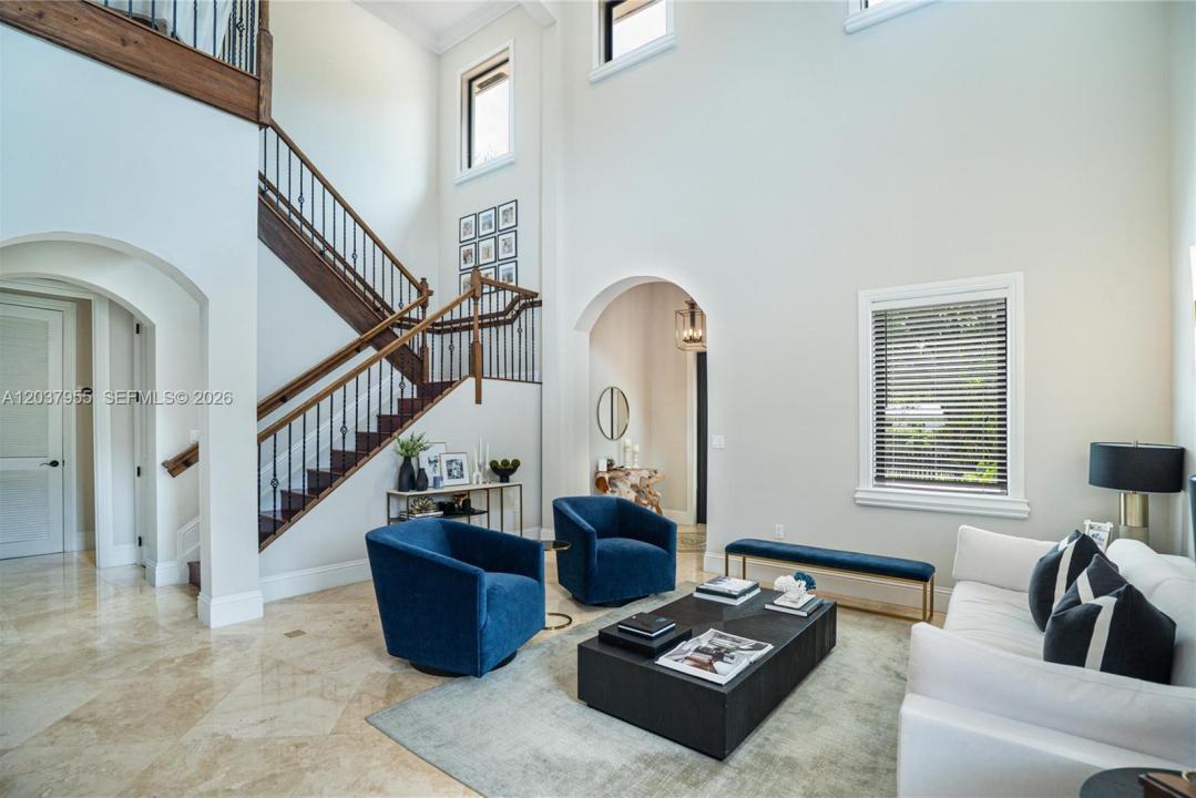 8919 NE 10th Ave, Miami, Floryda 33138, USA