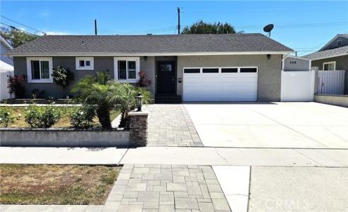 W Woodcrest Avenue, Fullerton, كاليفورنيا 92833, الولايات المتحدة