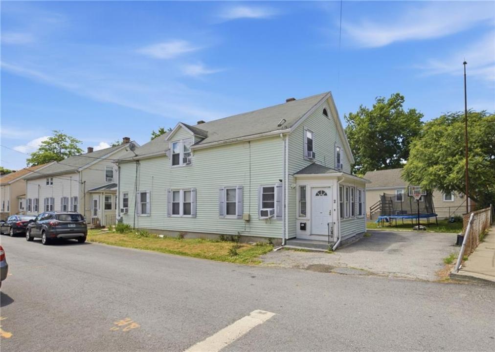 2 Beckside Road, North Providence, Rhode Island 02911, États-Unis