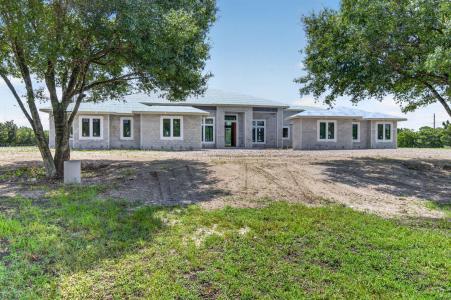 6450 Sugarcane Lane, Lake Worth, Florida 33449