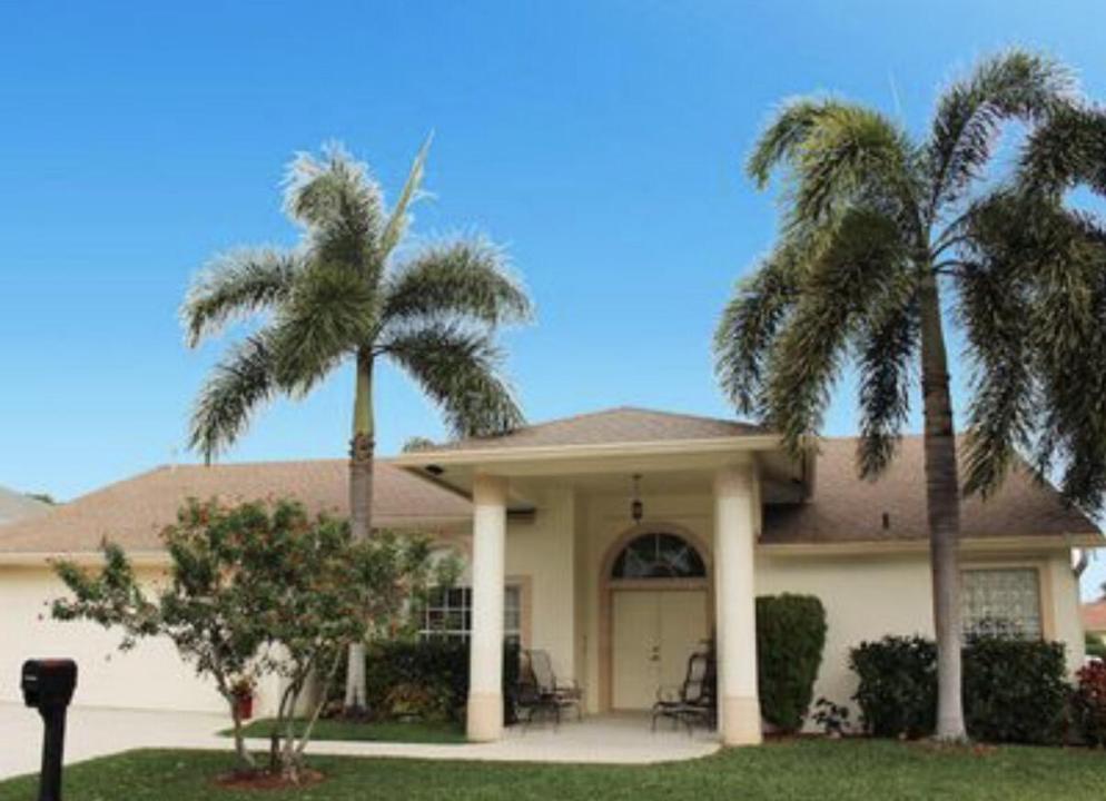 1608 Doral Drive, Greenacres, Florida 33413, USA
