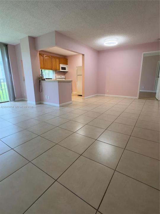 17011 N Bay Rd 117, Sunny Isles Beach, Floride 33160, États-Unis