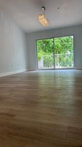 11155 SW 5th Pl 302, Pembroke Pines, Florida 33025, USA