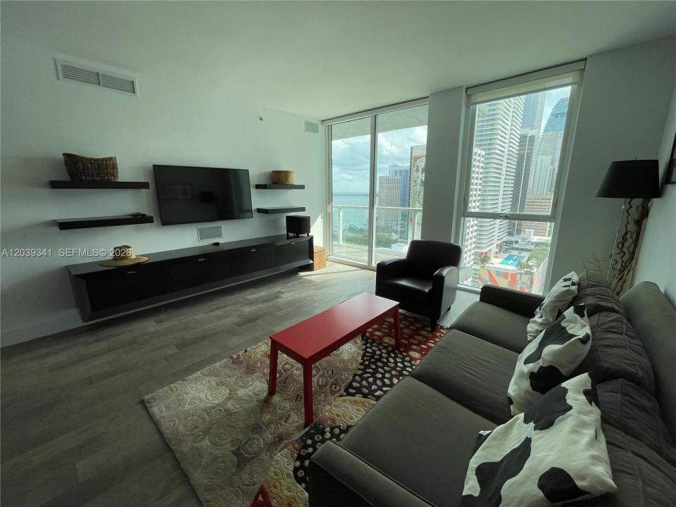 Miami, Floryda 33132, USA