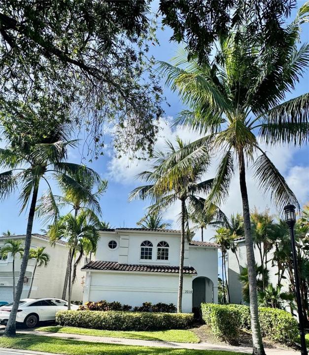 3016 NE 210th St, Aventura, Floride 33180, États-Unis