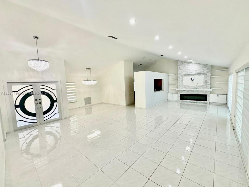 16328 NW 11th St, Pembroke Pines, Floride 33028, États-Unis