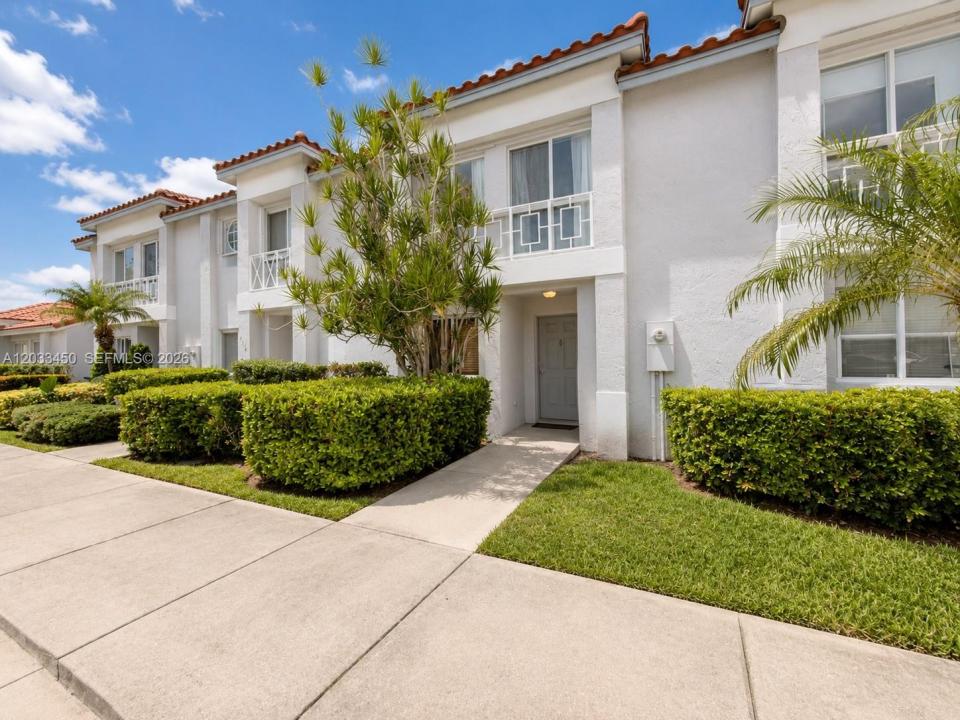 532 NW 208th Ter, Pembroke Pines, Florida 33029, Amerika Birleşik Devletleri