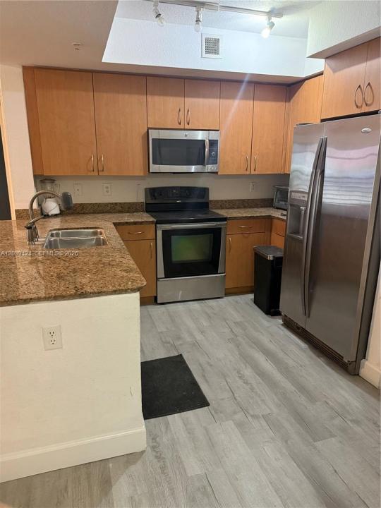 1830 Radius Dr 203, Hollywood, Florida 33020, USA