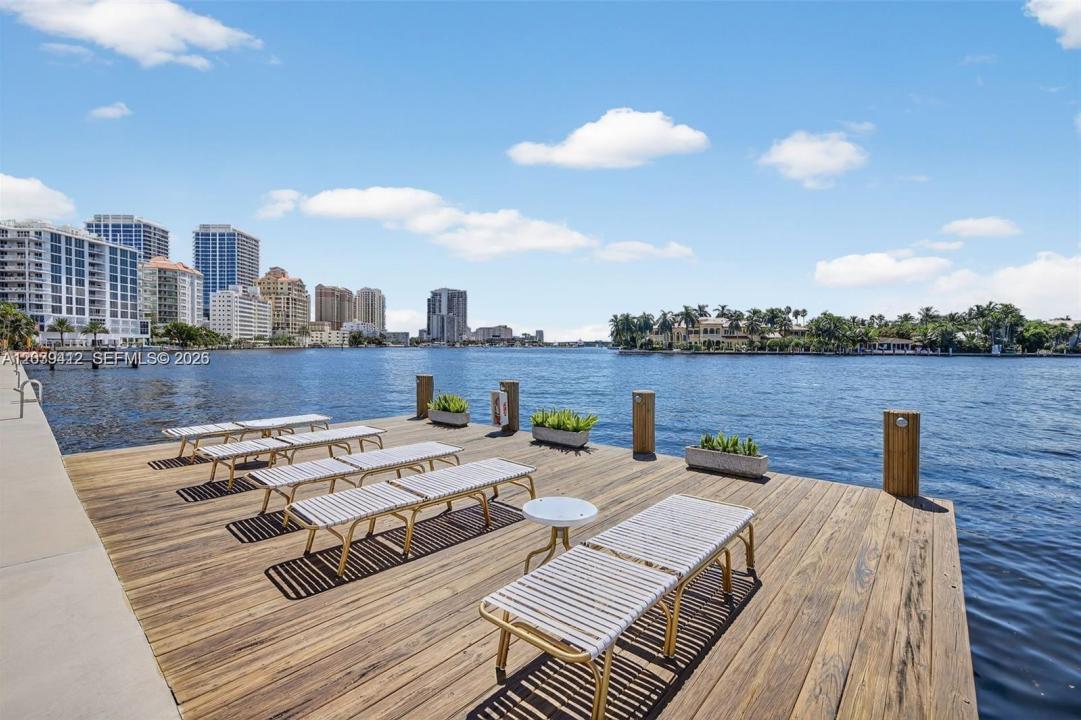 425 Bayshore Dr d-3, Fort Lauderdale, Florida 33304, Stati Uniti