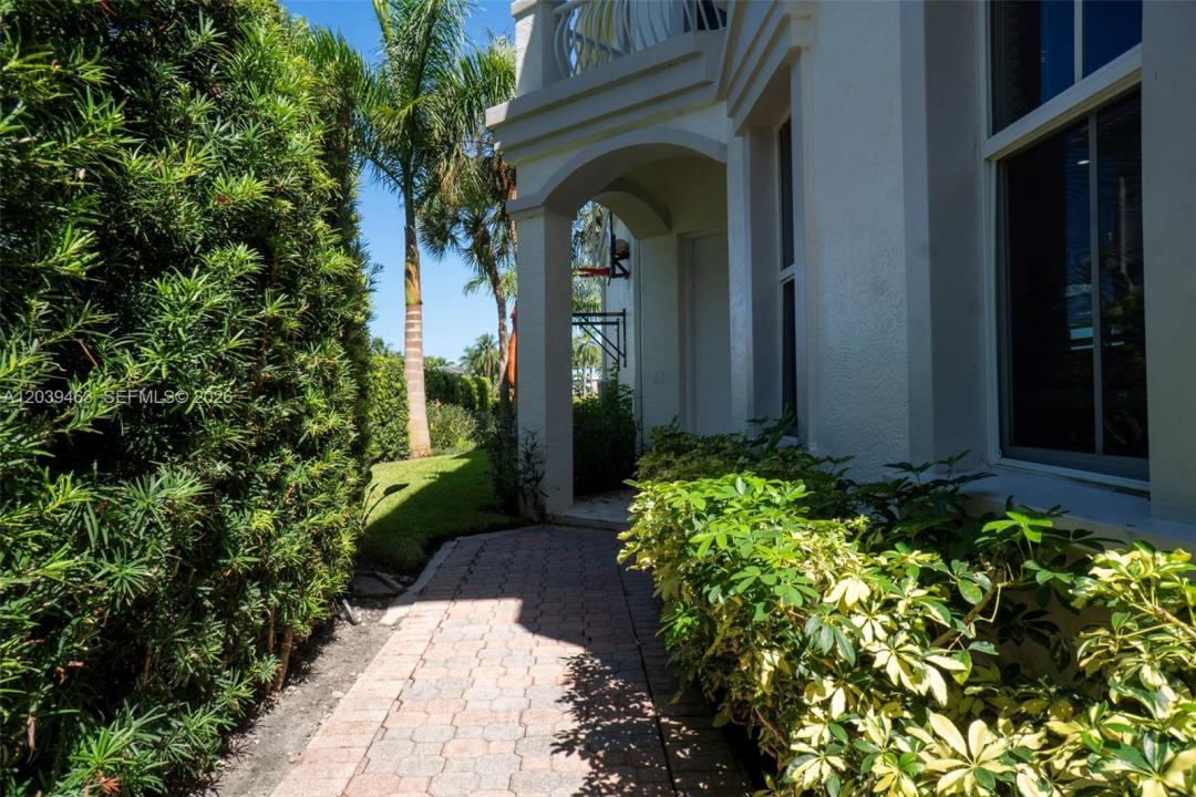 21025 NE 38th 81, Aventura, Флорида 33180, Соединенные Штаты