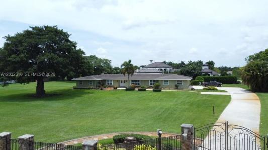 17501 SW 54th St, Southwest Ranches, Floryda 33331, USA