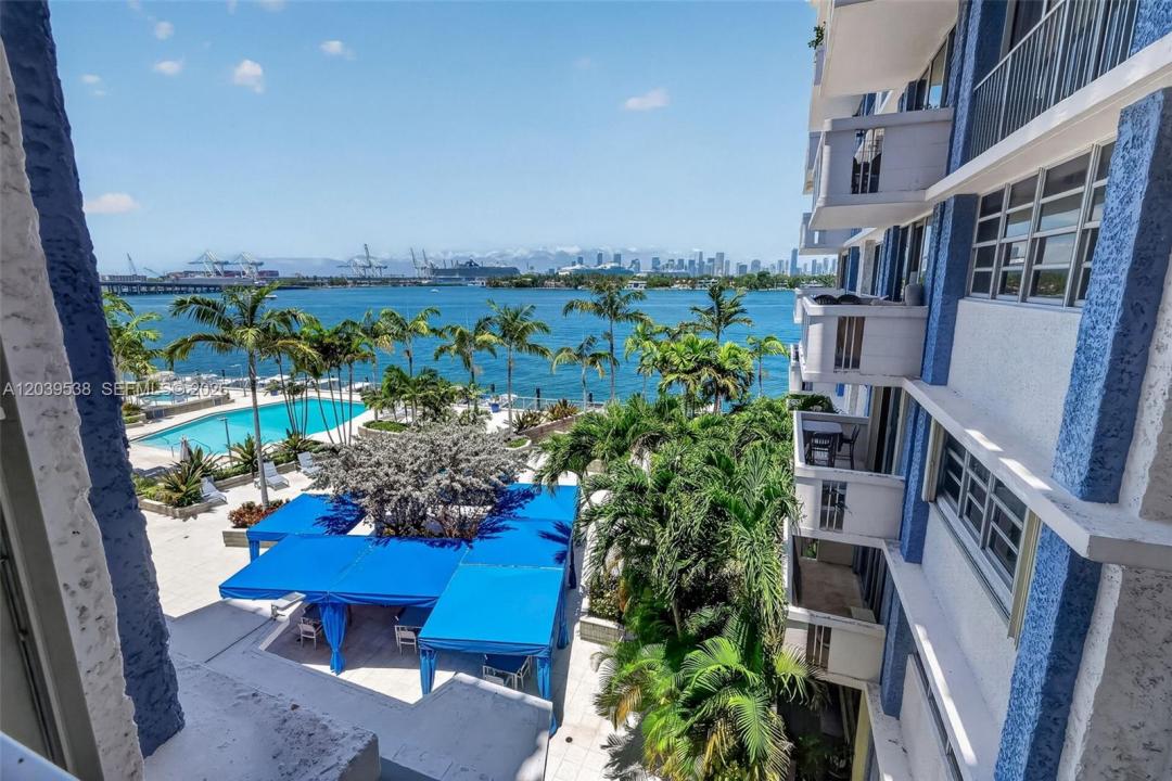 800 West Ave 533, Miami Beach, Floride 33139, États-Unis