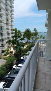 1440 Brickell Bay Dr 509, Miami, Florida 33131, USA