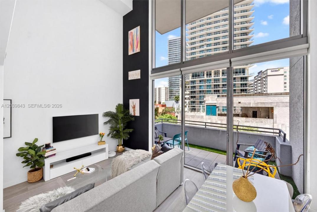 1050 Brickell Ave 420, Miami, Flórida 33131, Estados Unidos