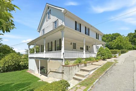 800 Oakwood Drive, Peekskill, ניו יורק 10566, ארצות הברית של אמריקה 
