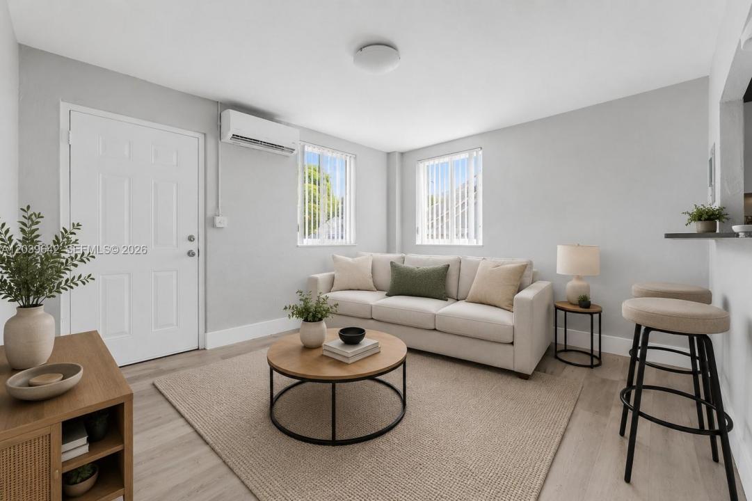 6647 SW 59th Pl 102, South Miami, Floride 33143, États-Unis