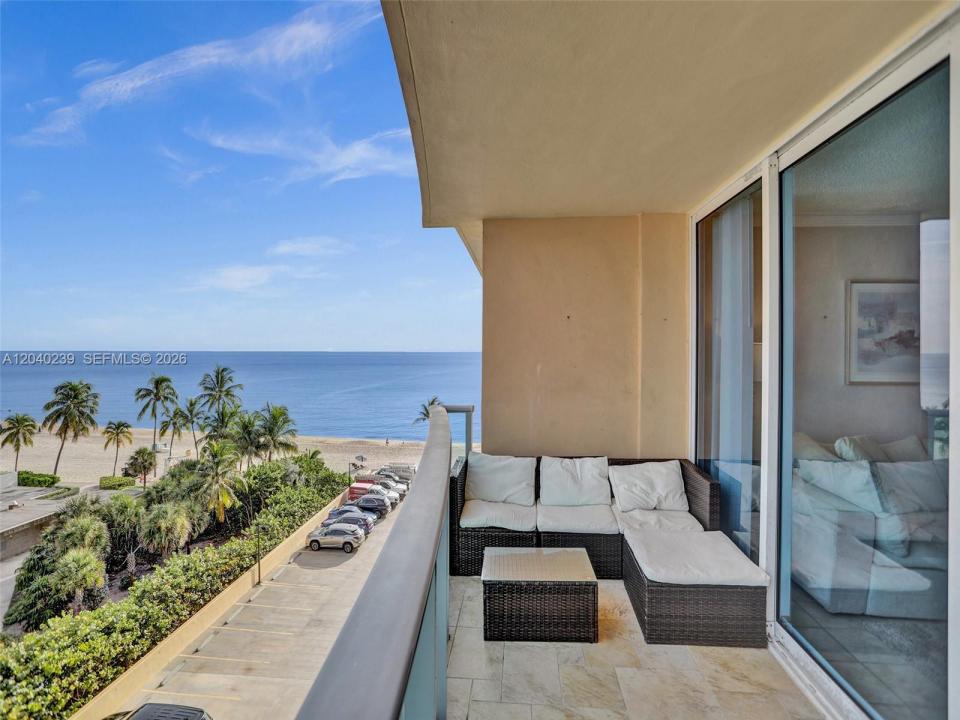 2501 S Ocean Dr 605 (Available now), Hollywood, Floride 33019, États-Unis