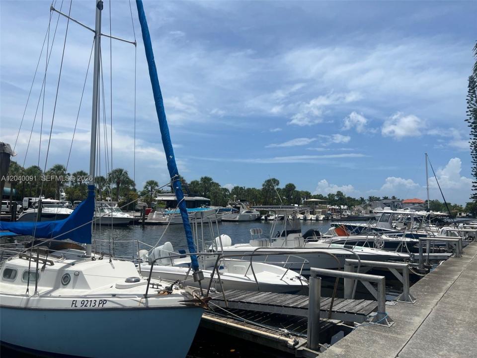 13155 Ixora Ct 703, North Miami, Floride 33181, États-Unis