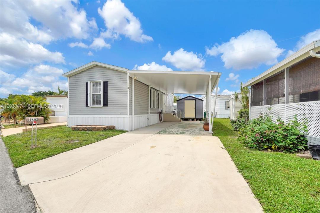 8709 SW 17th Ct, Davie, Florida 33324, USA