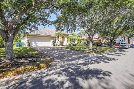 1574 NW 103rd Ter, Coral Springs, Floride 33071, États-Unis