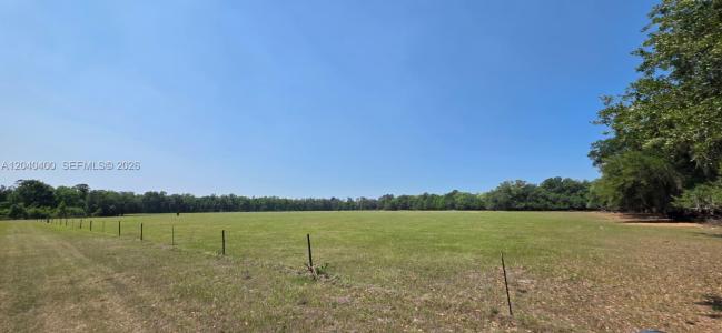 xx SE 225th Dr, Florida 32640, USA